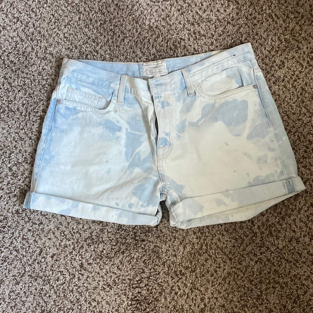 Current Elliot boyfriend roll shorts